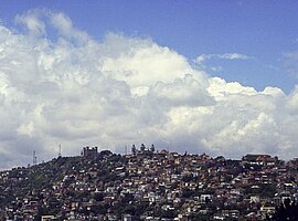 Blick über Antananrivo auf Königspalast