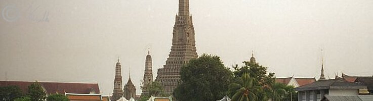 Wat Arun vom Wasser aus gesehen