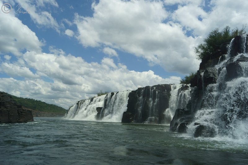 Blick vom Rio Uruguay auf die Saltos del Mocona
