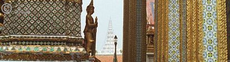 Seitenansicht eines Tempels im Wat Phra Kaeo